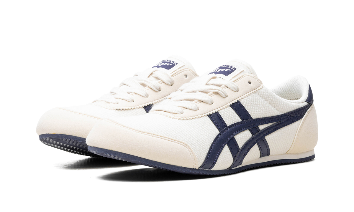 Onitsuka-tiger|track-trainer-white-black-127990 product image 2, provided for visual reference and product detail review
