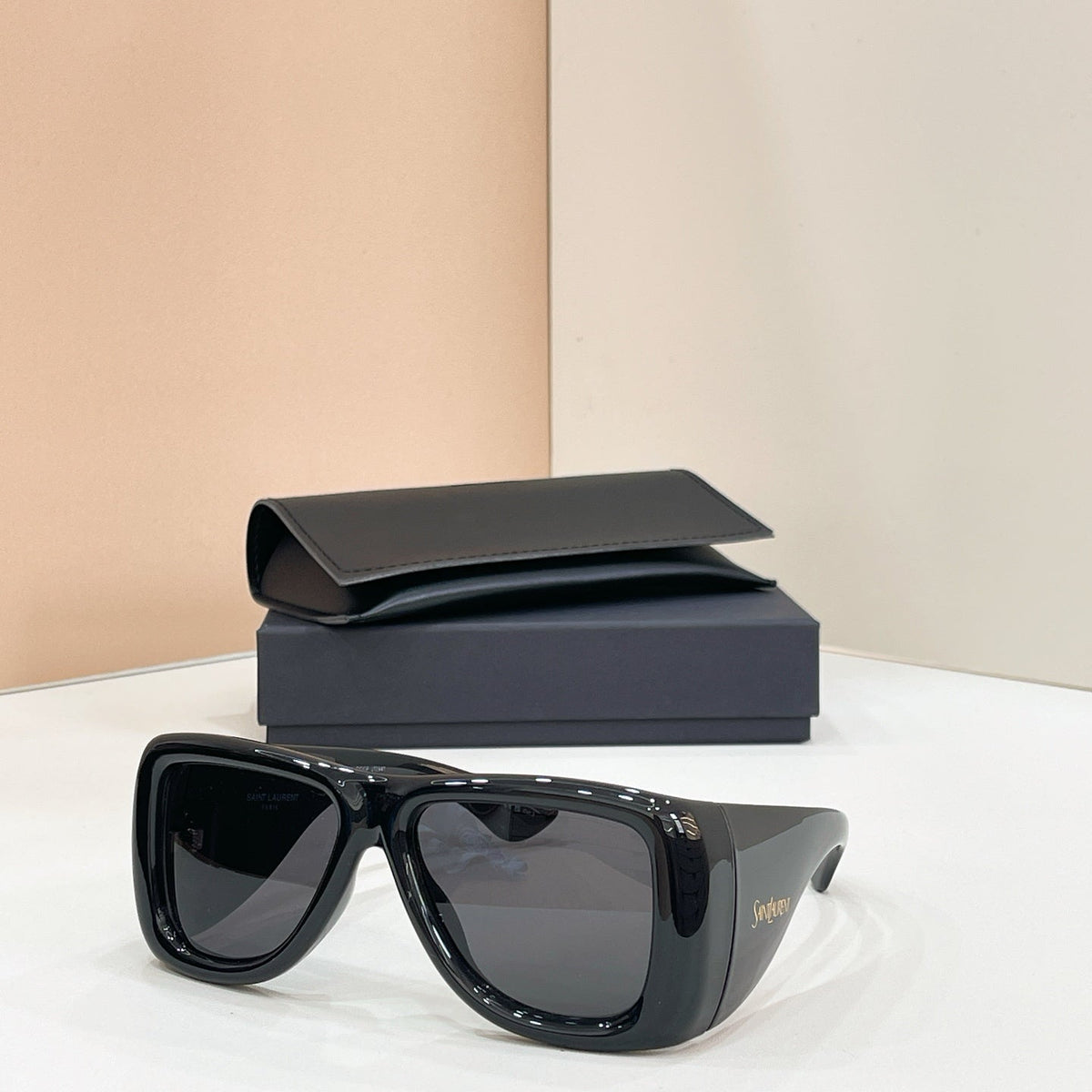 Saint Laurent MU 140AV Sunglasses product image 3, provided for visual reference and product detail review