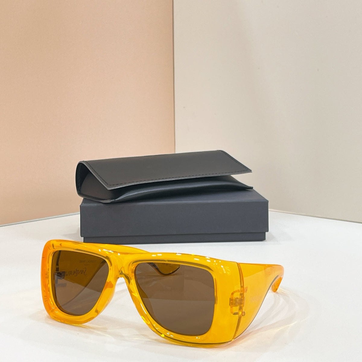 Saint Laurent MU 140AV Sunglasses product image 5, provided for visual reference and product detail review