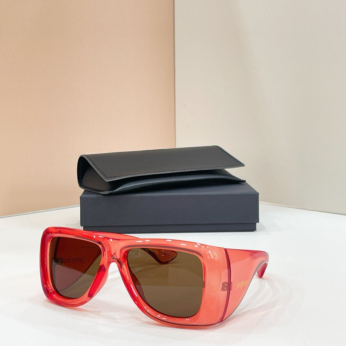 Saint Laurent MU 140AV Sunglasses product image 7, provided for visual reference and product detail review
