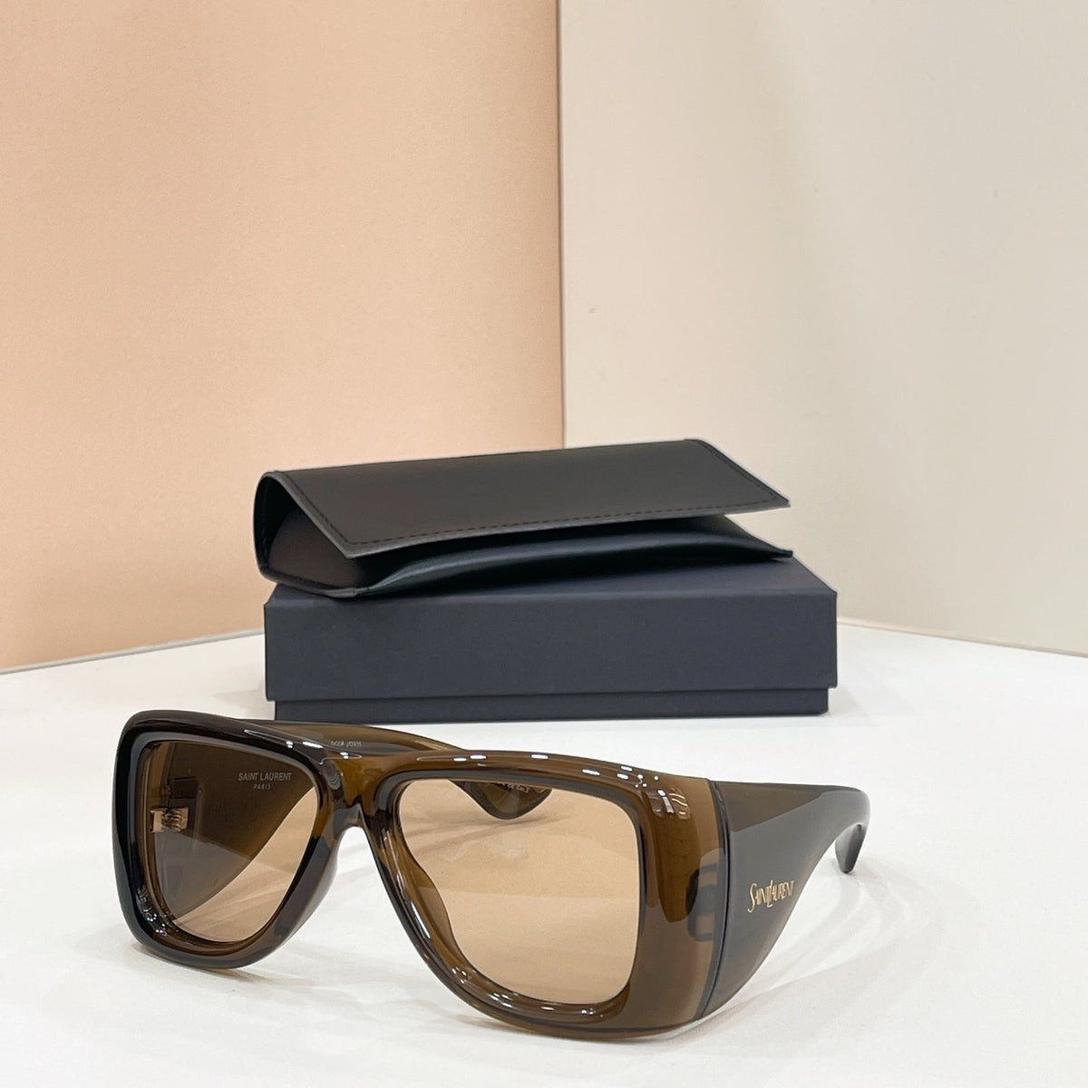 Saint Laurent MU 140AV Sunglasses product image 8, provided for visual reference and product detail review