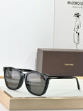 Tom Ford TF6052-D-B Sunglasses product image 1, provided for visual reference and product detail review
