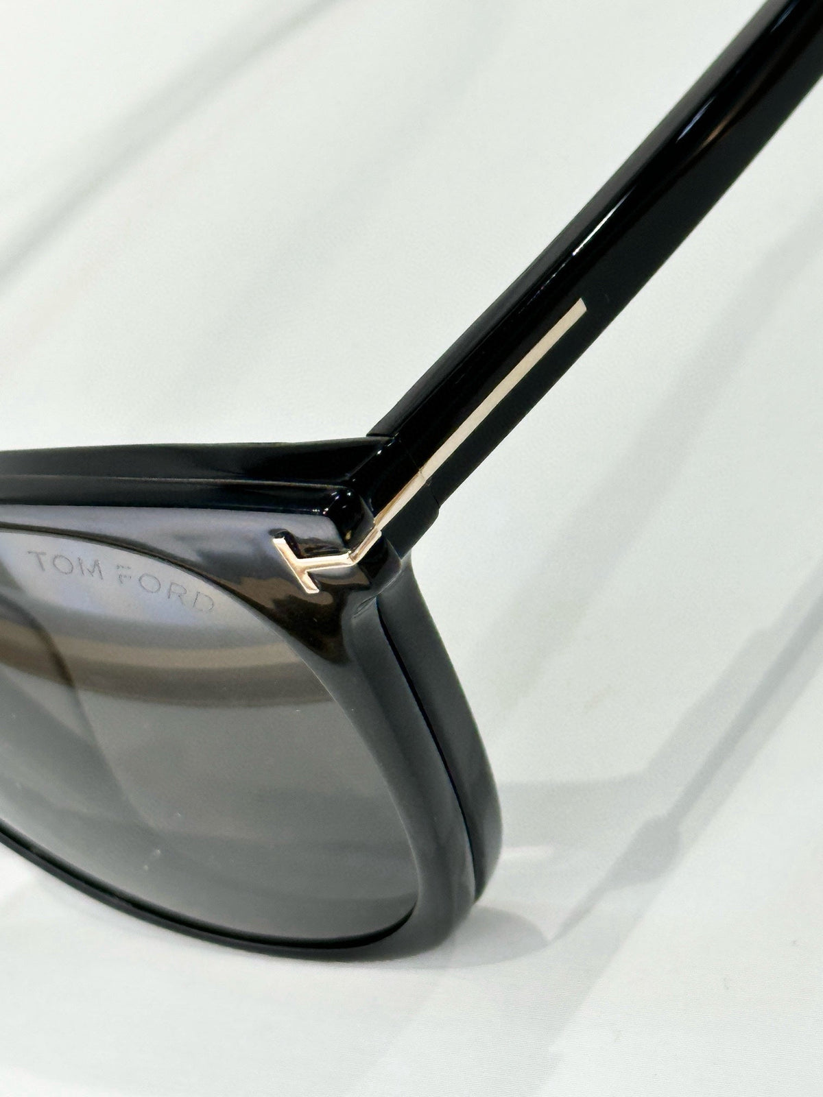 Tom Ford TF6052-D-B Sunglasses product image 6, provided for visual reference and product detail review