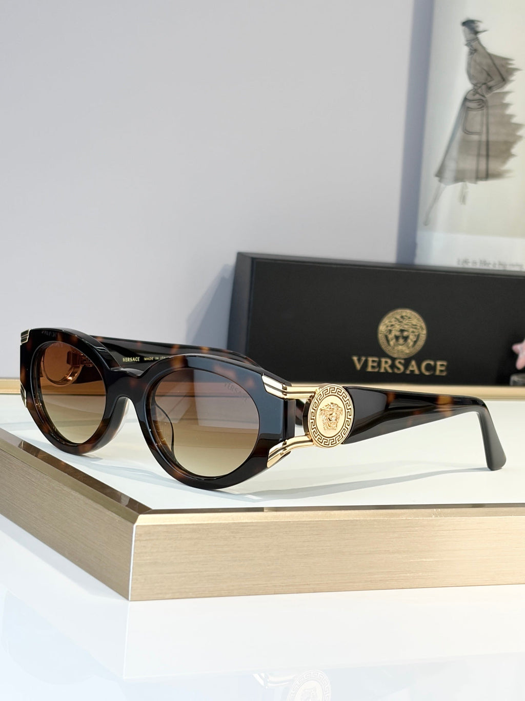 Versace VE1872 Sunglasses product image 2, provided for visual reference and product detail review