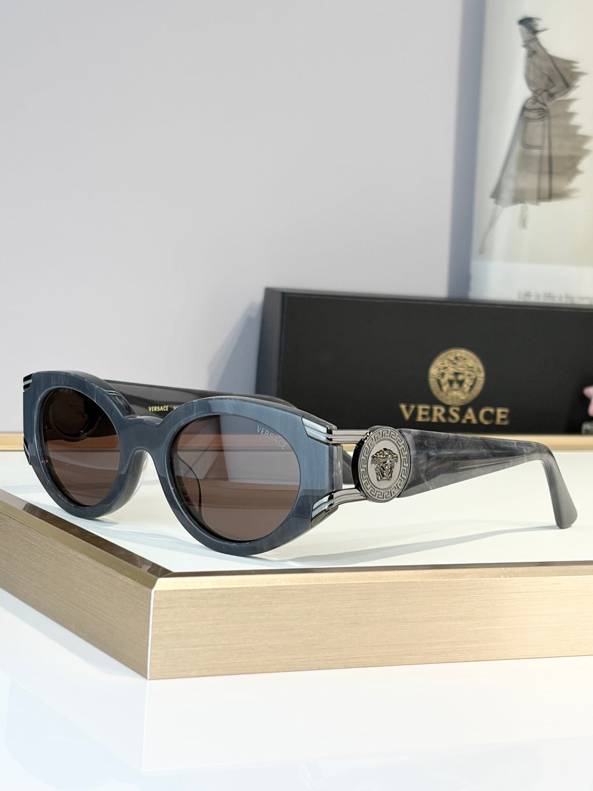 Versace VE1872 Sunglasses product image 4, provided for visual reference and product detail review