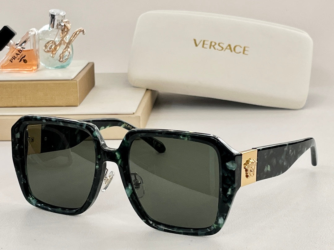 Versace 4472 Sunglasses product image 2, provided for visual reference and product detail review