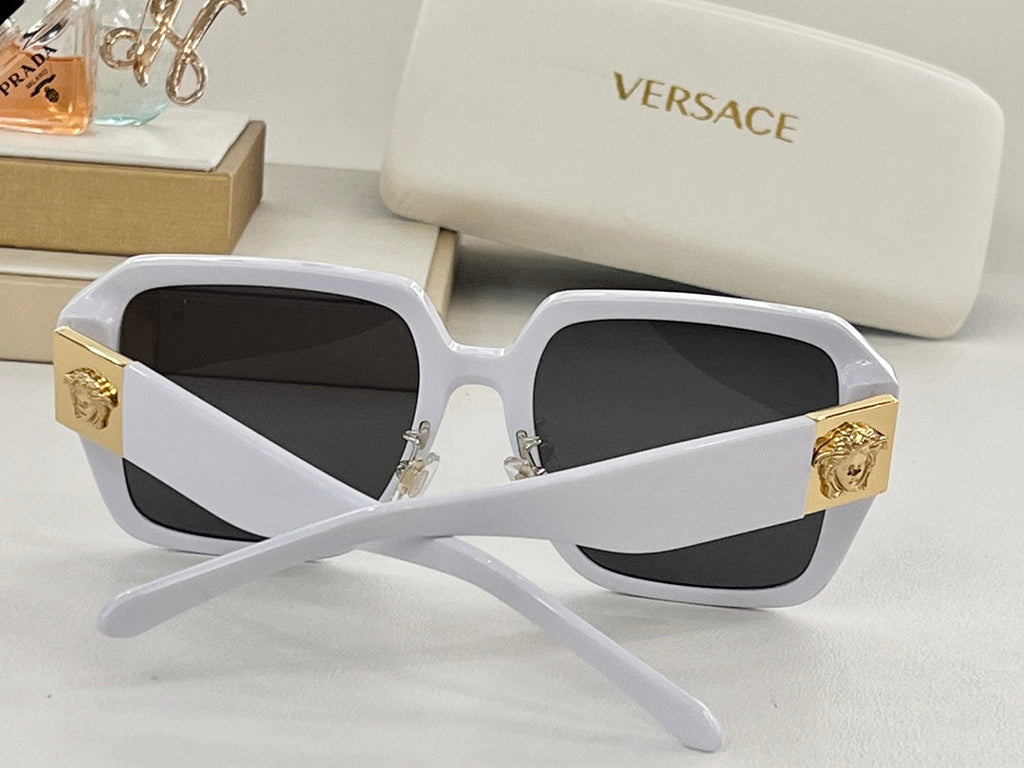 Versace 4472 Sunglasses product image 8, provided for visual reference and product detail review