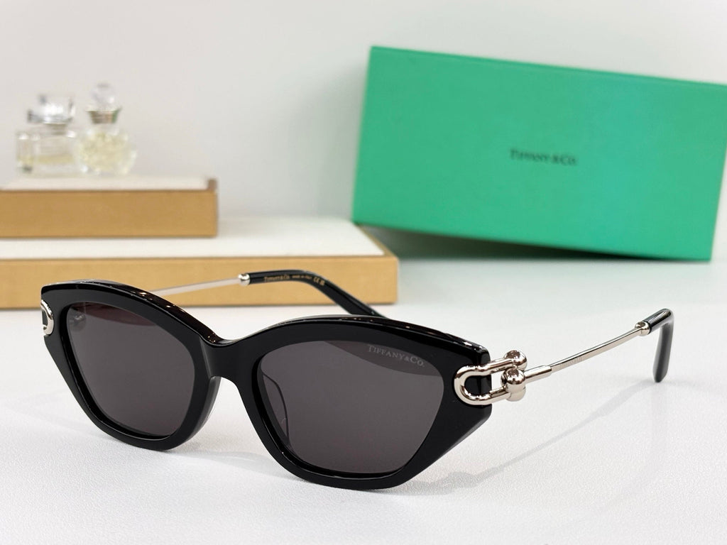 Tiffany & Co. OTF4231 Sunglasses product image 4, provided for visual reference and product detail review