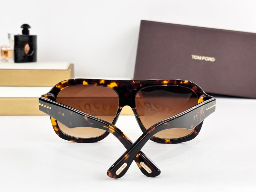 Tom Ford FT132401B Sunglasses product image 9, provided for visual reference and product detail review