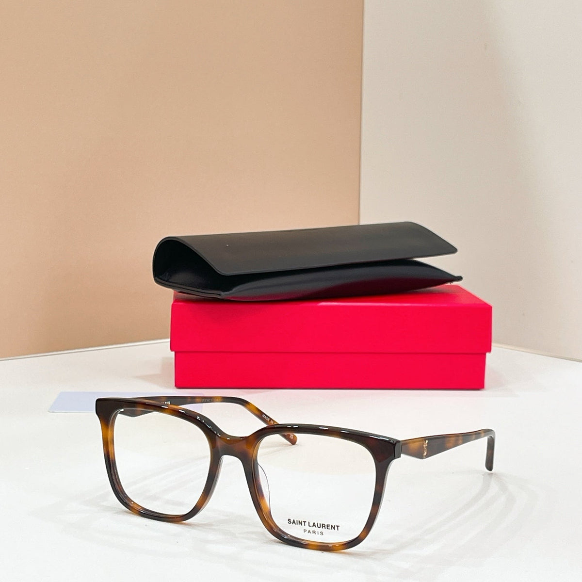 Saint Laurent SL M231 Sunglasses product image 1, provided for visual reference and product detail review