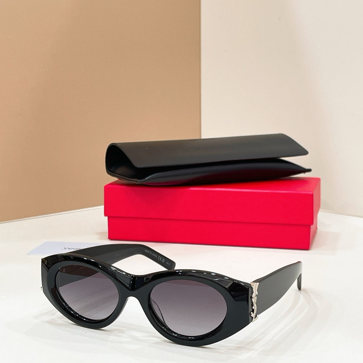 Saint Laurent SL M184/F Sunglasses product image 5, provided for visual reference and product detail review