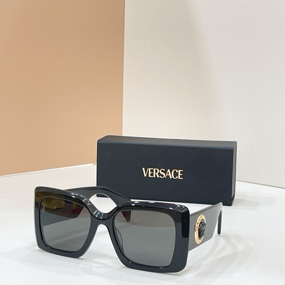 Versace VE4702 Sunglasses product image 4, provided for visual reference and product detail review