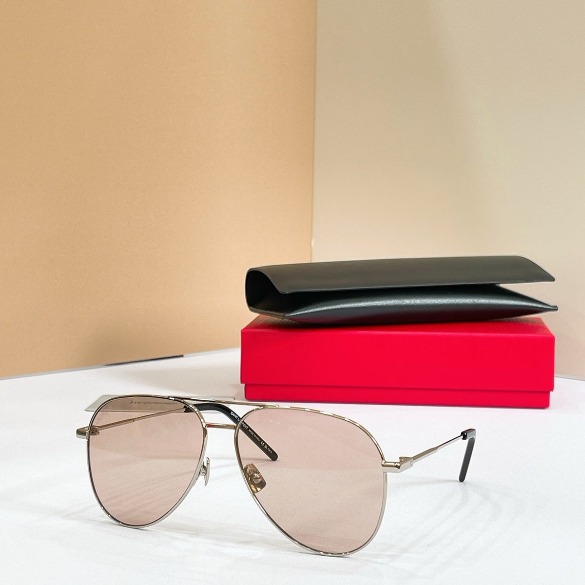 Saint Laurent Classic 11 Sunglasses product image 2, provided for visual reference and product detail review