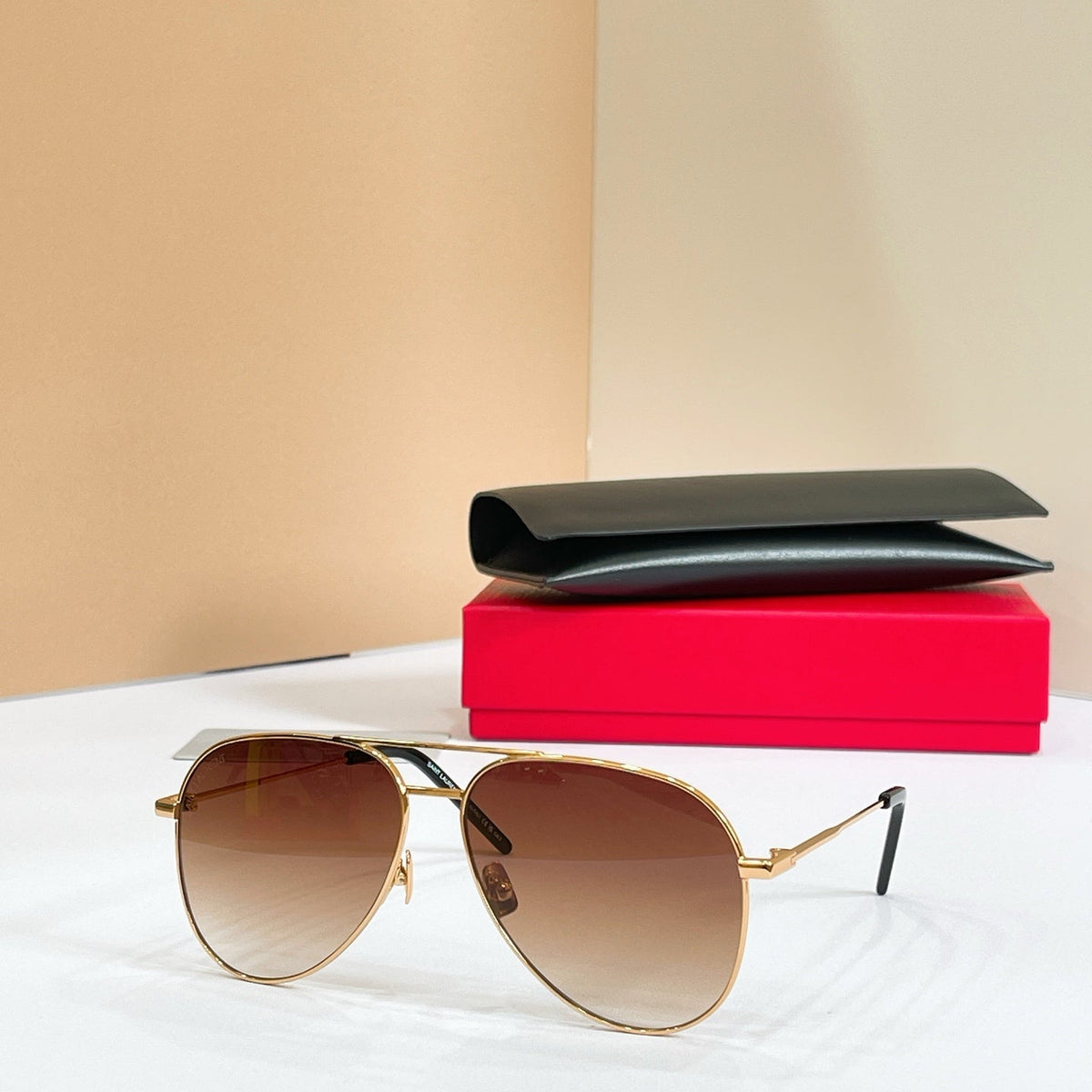 Saint Laurent Classic 11 Sunglasses product image 4, provided for visual reference and product detail review