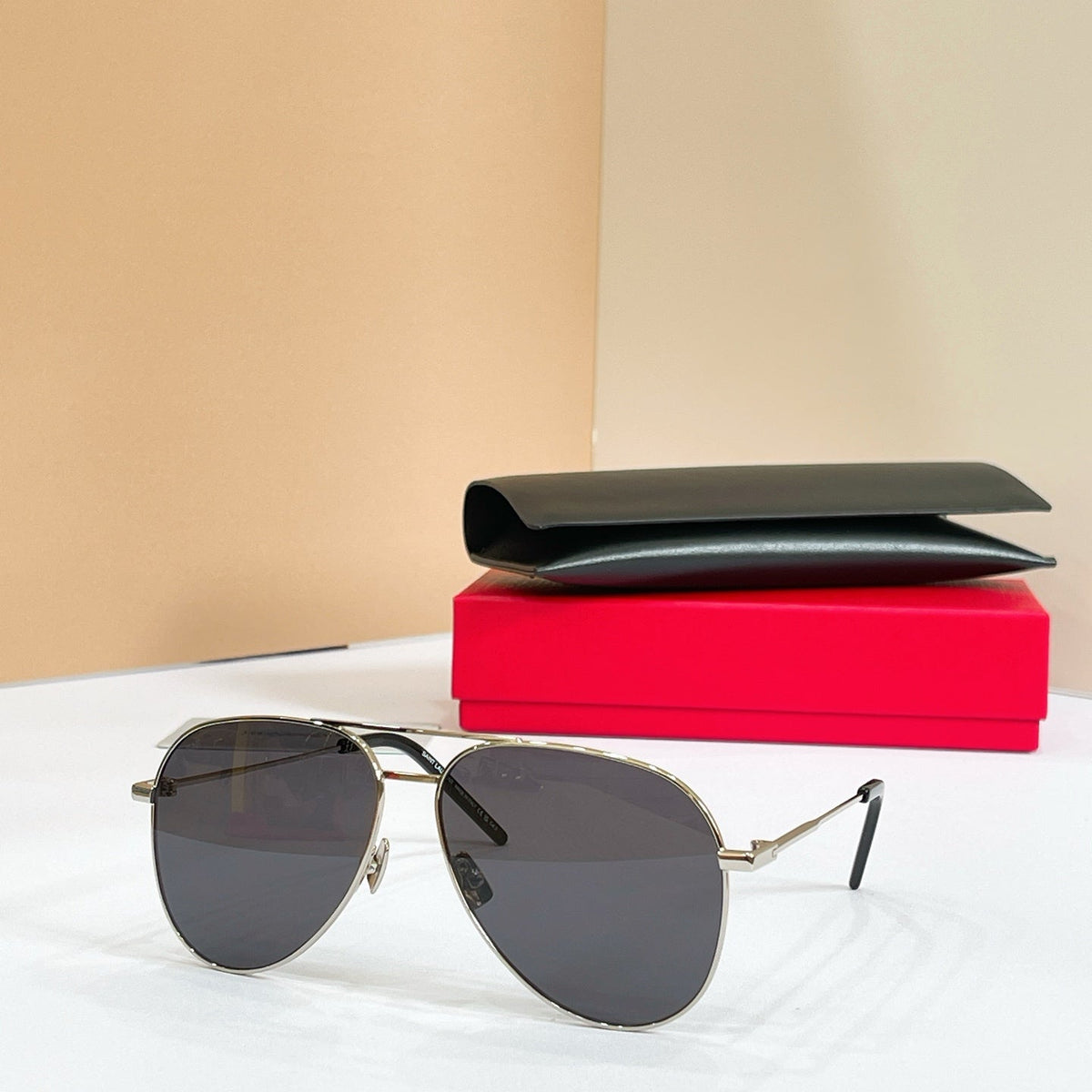 Saint Laurent Classic 11 Sunglasses product image 5, provided for visual reference and product detail review