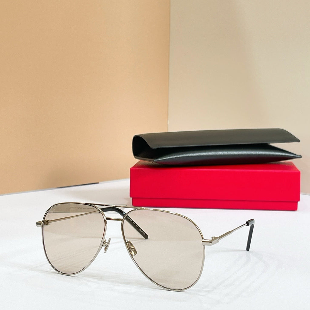 Saint Laurent Classic 11 Sunglasses product image 8, provided for visual reference and product detail review