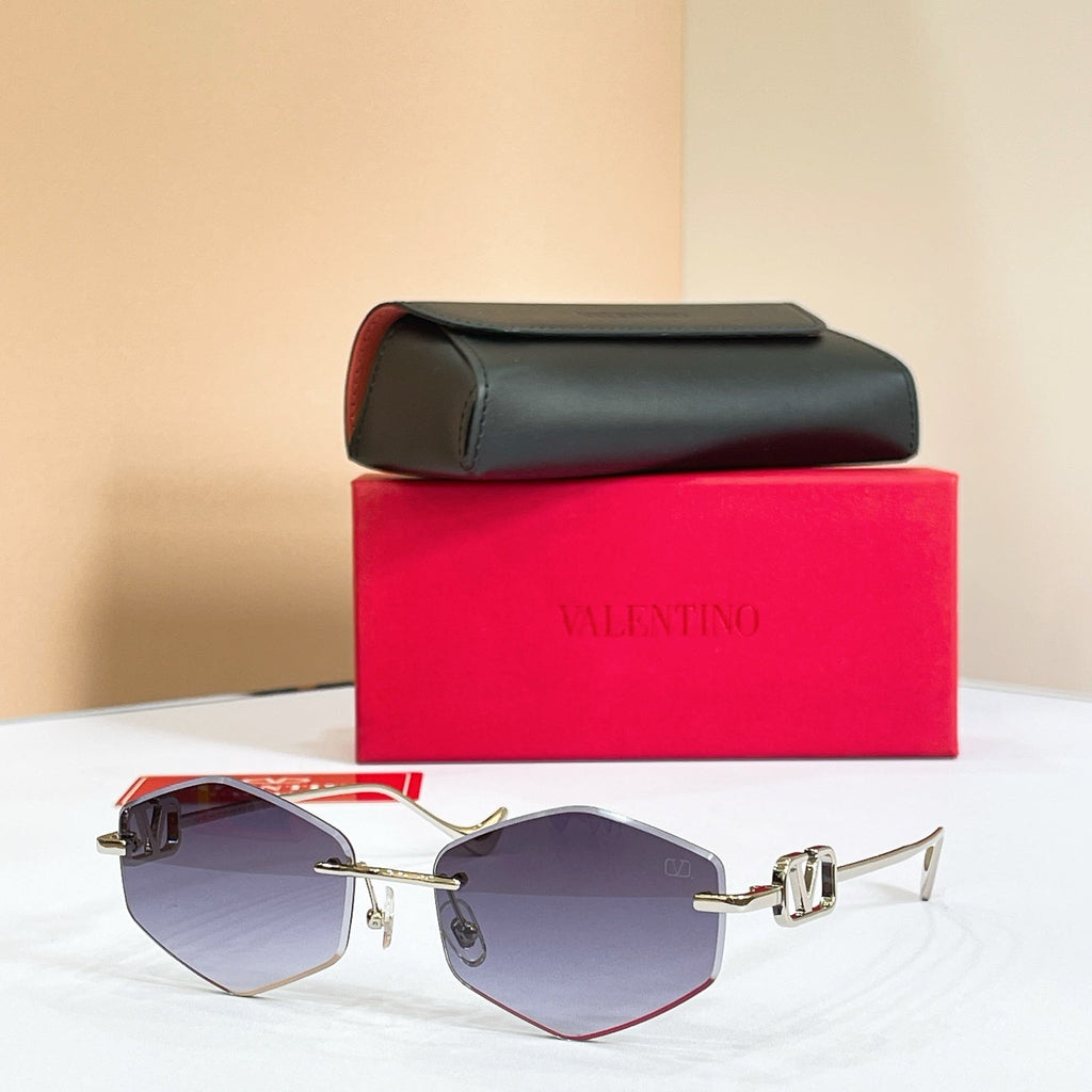 Valentino VLS-187 Sunglasses product image 6, provided for visual reference and product detail review