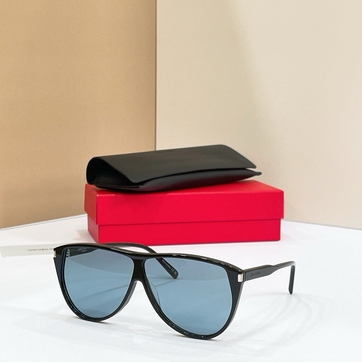 Saint Laurent SL731 Sunglasses product image 2, provided for visual reference and product detail review
