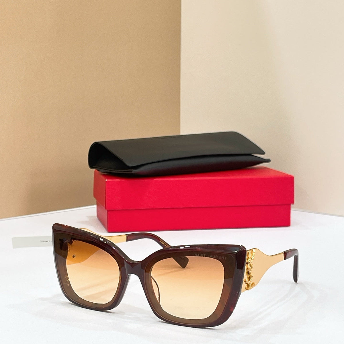Saint Laurent SL M1725L Sunglasses product image 6, provided for visual reference and product detail review