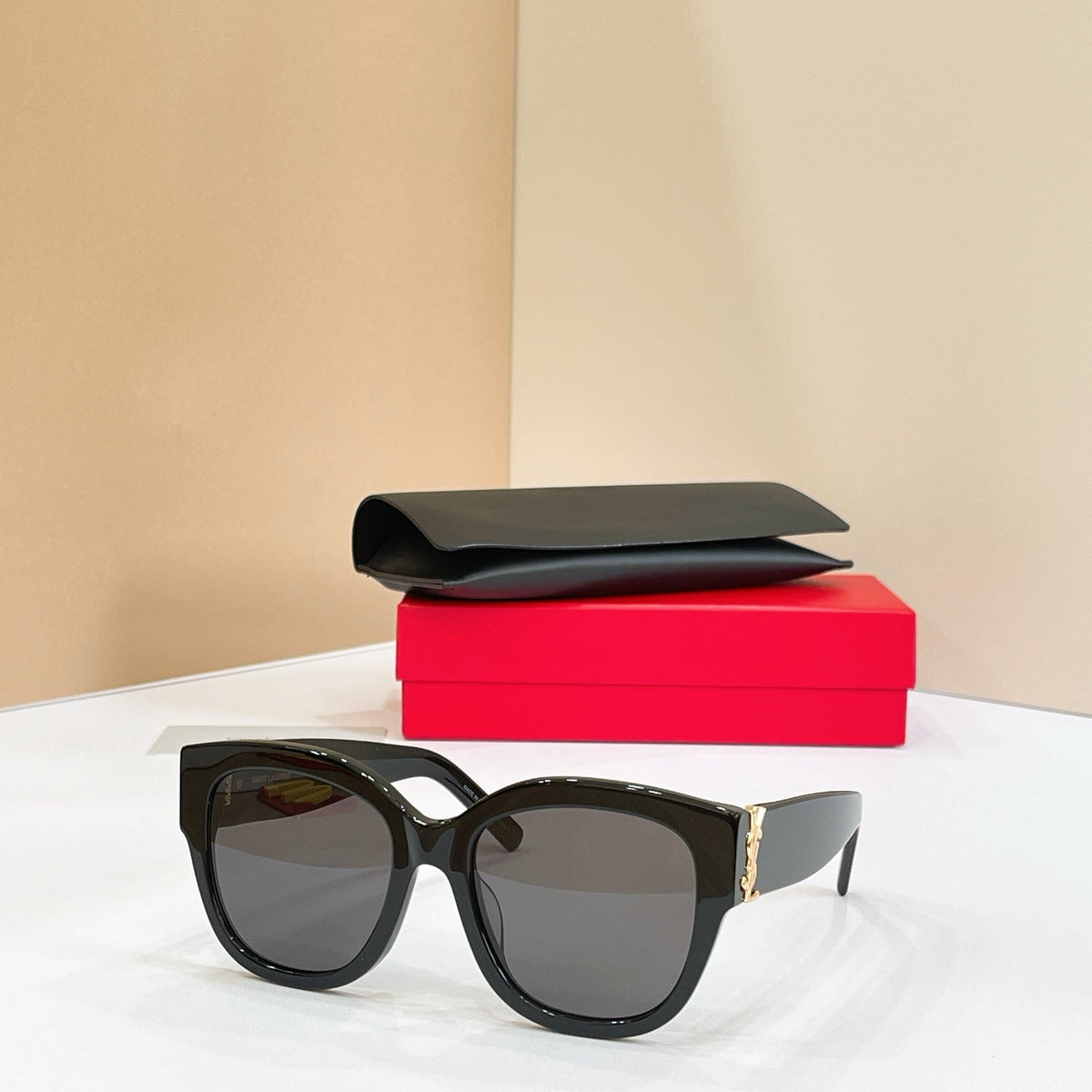 Saint Laurent SL M95 Sunglasses product image 2, provided for visual reference and product detail review