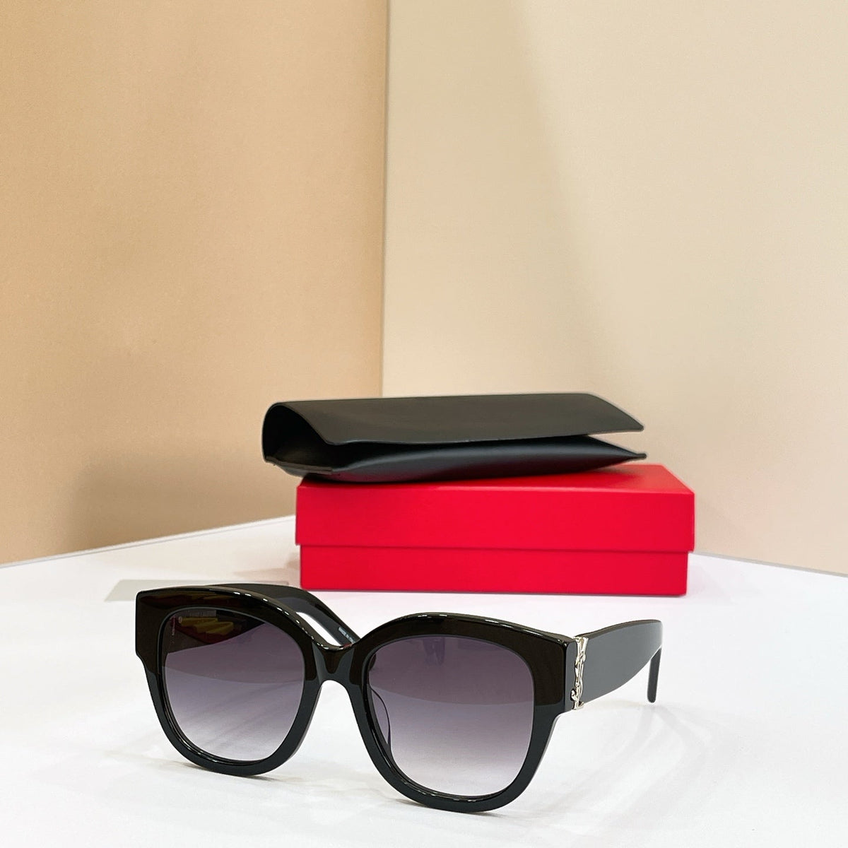 Saint Laurent SL M95 Sunglasses product image 3, provided for visual reference and product detail review