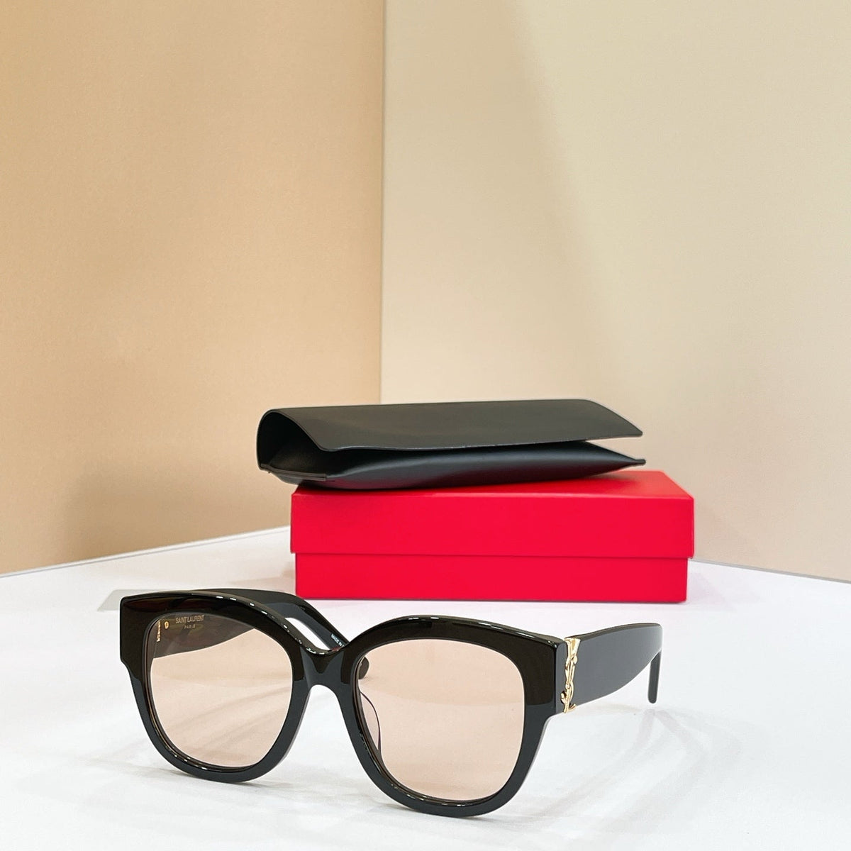 Saint Laurent SL M95 Sunglasses product image 5, provided for visual reference and product detail review