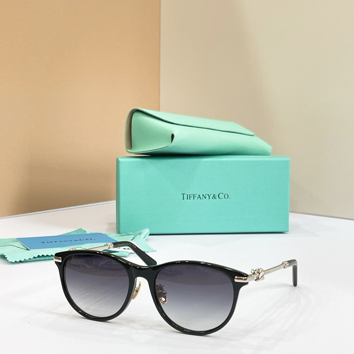 Tiffany & Co. OTF2279D Sunglasses product image 8, provided for visual reference and product detail review