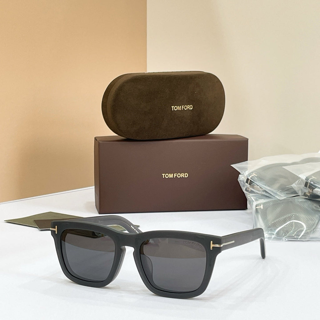 Tom Ford TF6070 Sunglasses product image 1, provided for visual reference and product detail review