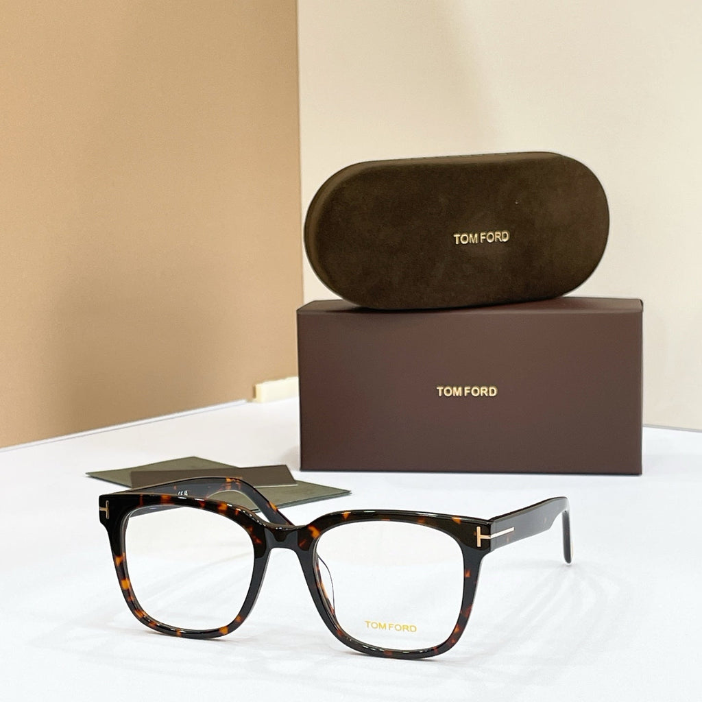 Tom Ford FT1240 Sunglasses product image 6, provided for visual reference and product detail review