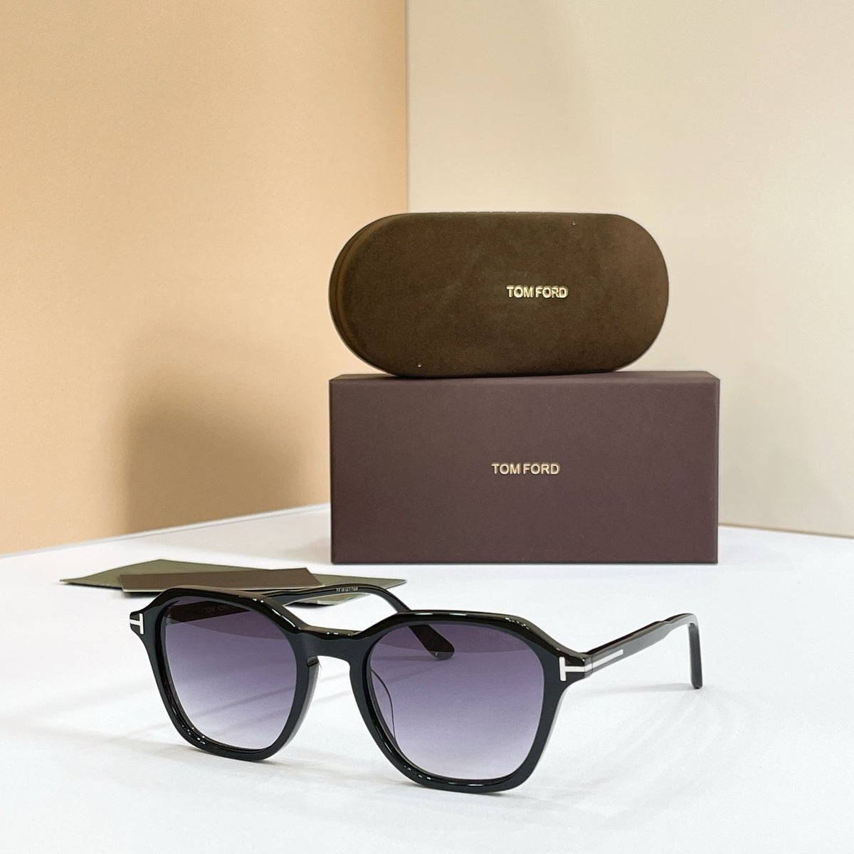 Tom Ford TF6101-D-B Sunglasses product image 8, provided for visual reference and product detail review