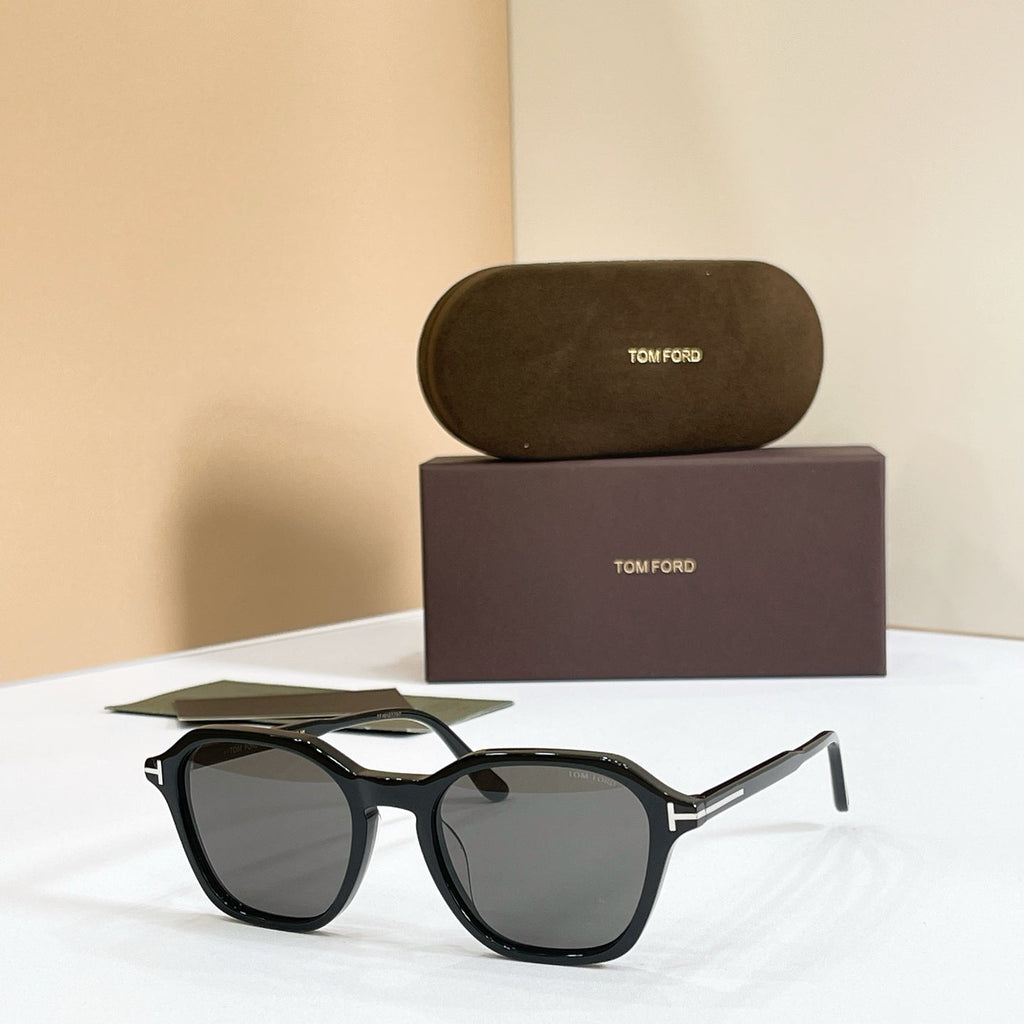 Tom Ford TF6101-D-B Sunglasses product image 12, provided for visual reference and product detail review
