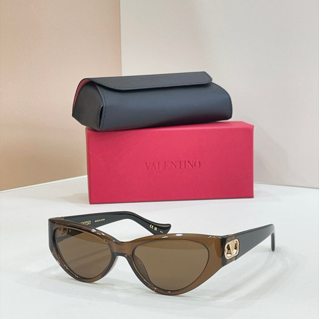 Valentino VG0014S Sunglasses product image 5, provided for visual reference and product detail review