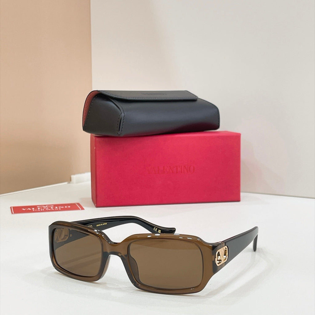 Valentino VG0016S Sunglasses product image 3, provided for visual reference and product detail review