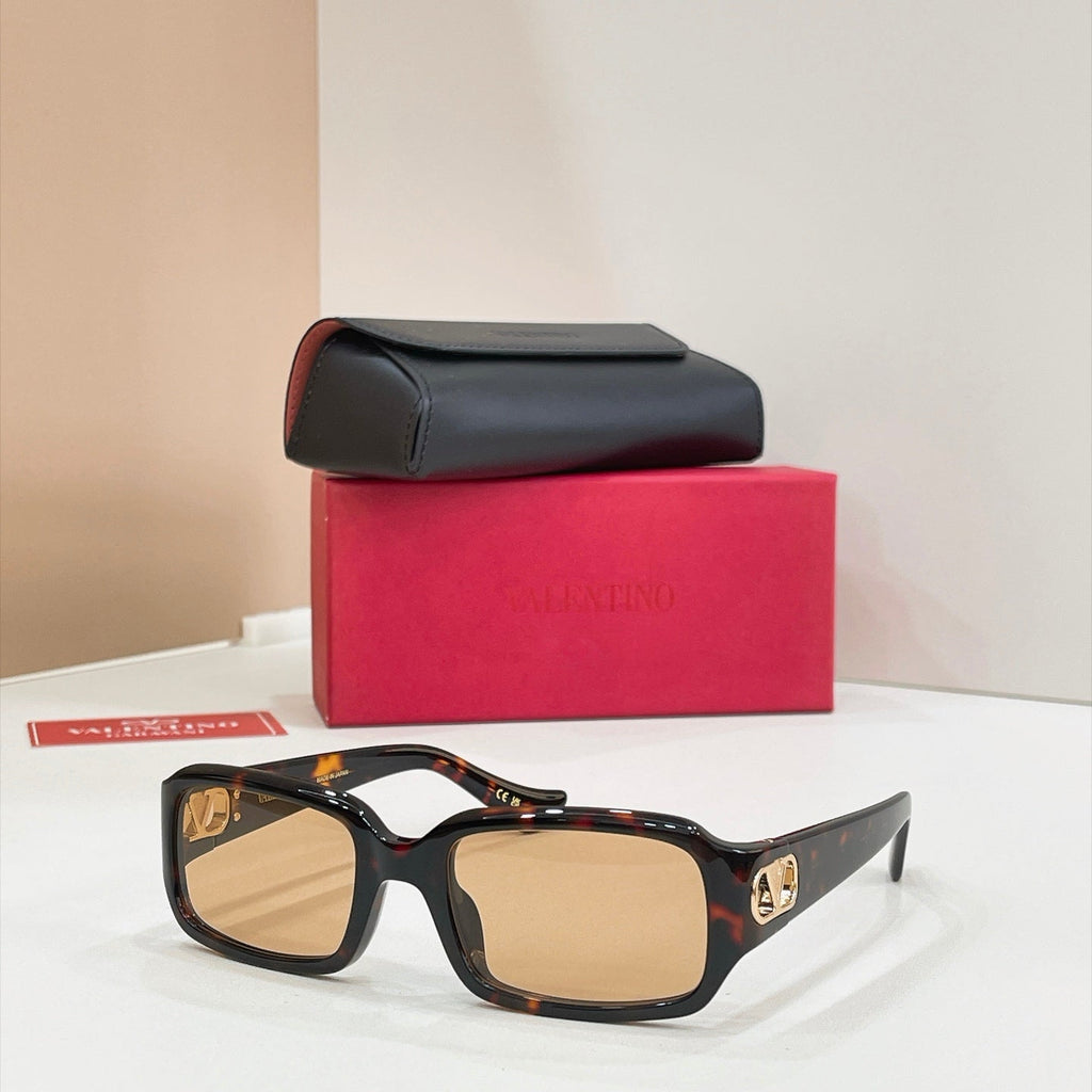 Valentino VG0016S Sunglasses product image 5, provided for visual reference and product detail review