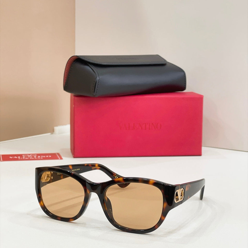 Valentino VG0039SK Sunglasses product image 3, provided for visual reference and product detail review