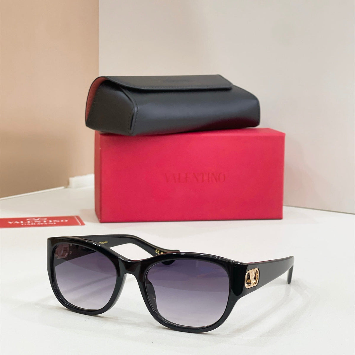 Valentino VG0039SK Sunglasses product image 5, provided for visual reference and product detail review