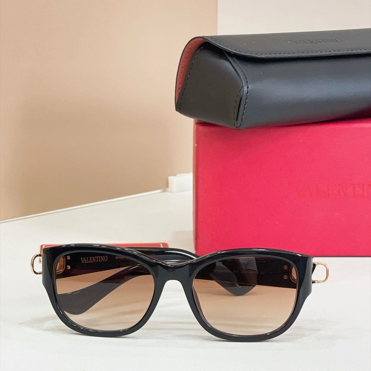 Valentino VG0039SK Sunglasses product image 12, provided for visual reference and product detail review