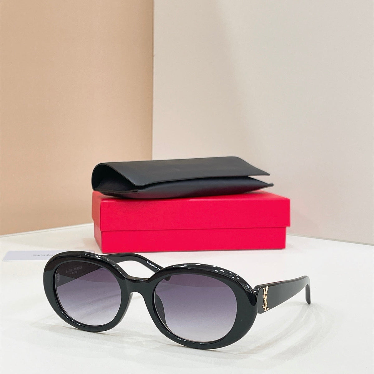 Saint Laurent SL 812F Sunglasses product image 4, provided for visual reference and product detail review