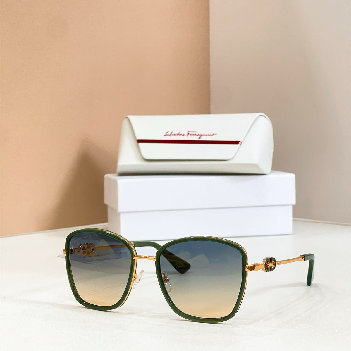 Salvatore Ferragamo SF1470L Sunglasses product image 5, provided for visual reference and product detail review